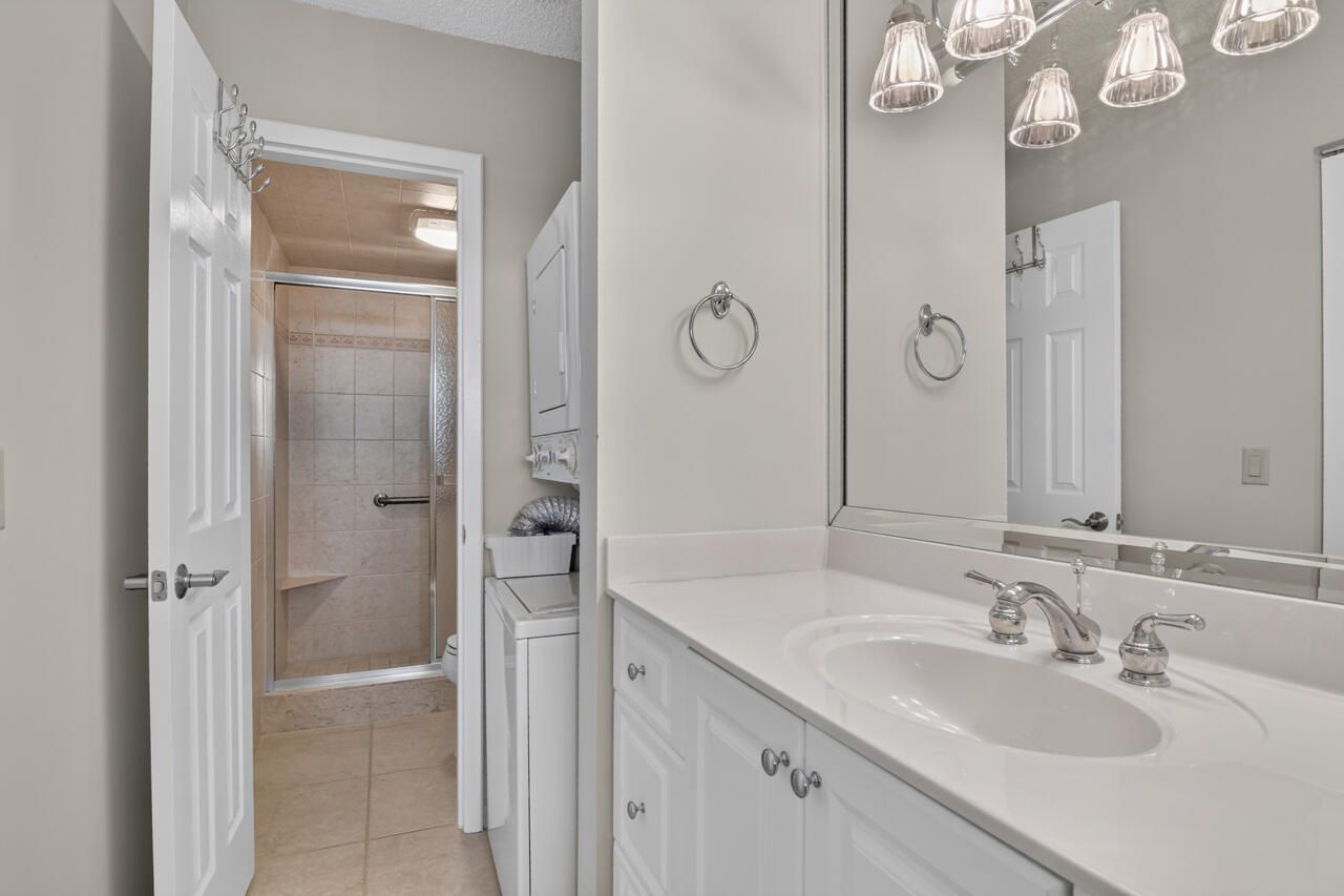 336 Golfview Road, Unit 605, North Palm Beach, FL 33408 Photo