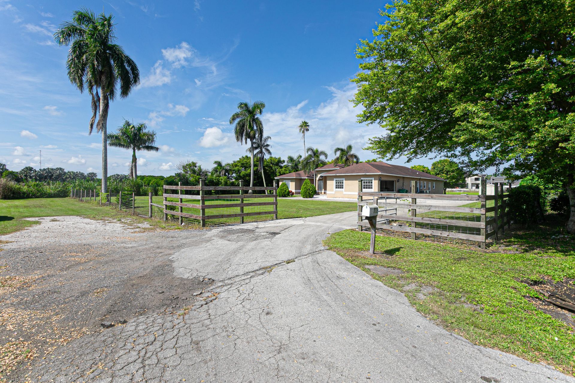173 S Greenstar Avenue, Pahokee, FL 33476 Photo