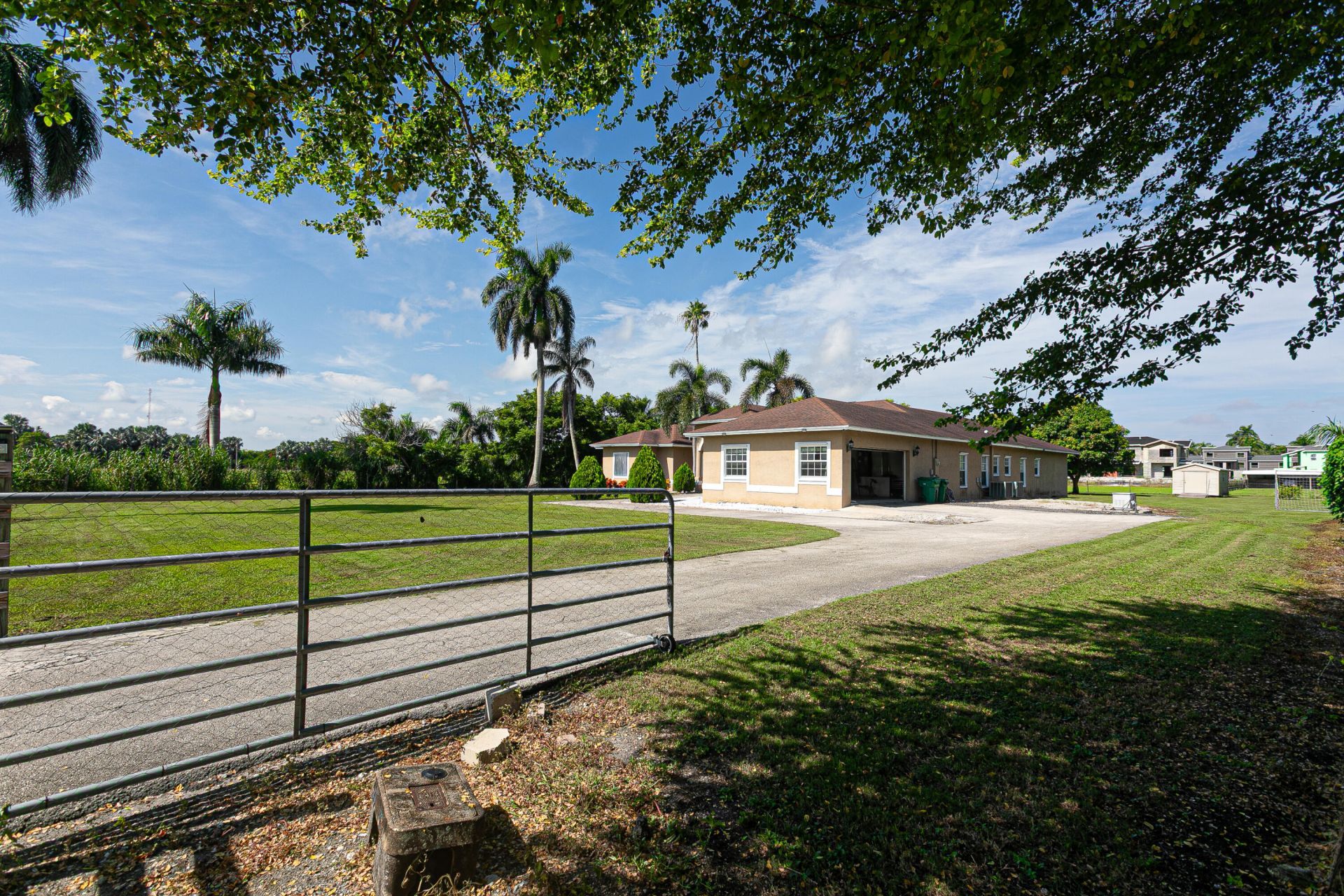 173 S Greenstar Avenue, Pahokee, FL 33476 Photo