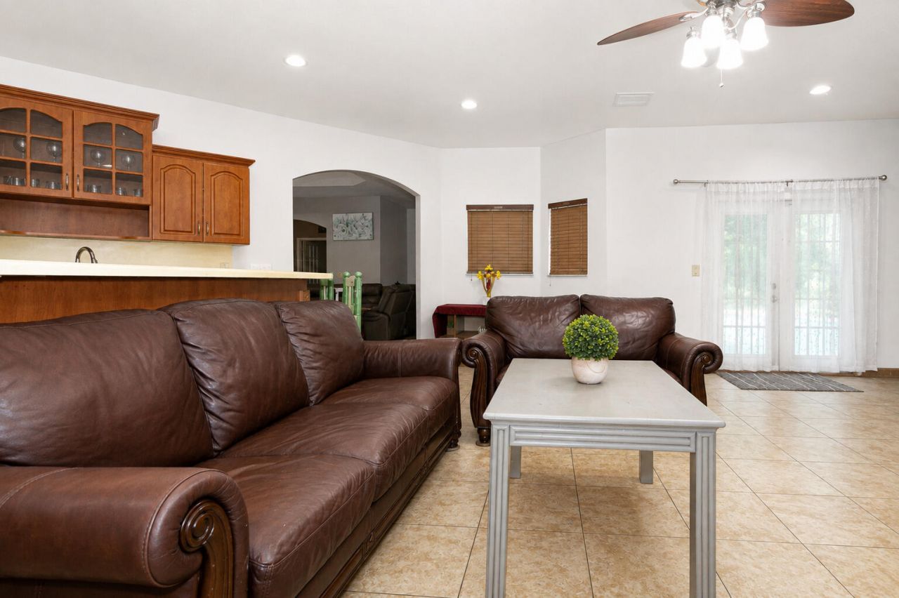 173 S Greenstar Avenue, Pahokee, FL 33476 Photo