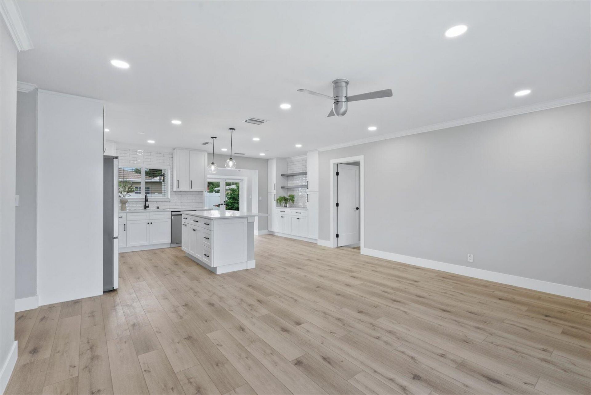 2775 NE 5th Avenue, Boca Raton, FL 33431 Photo