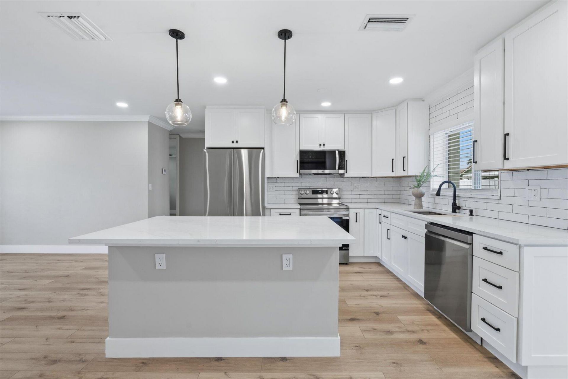 2775 NE 5th Avenue, Boca Raton, FL 33431 Photo