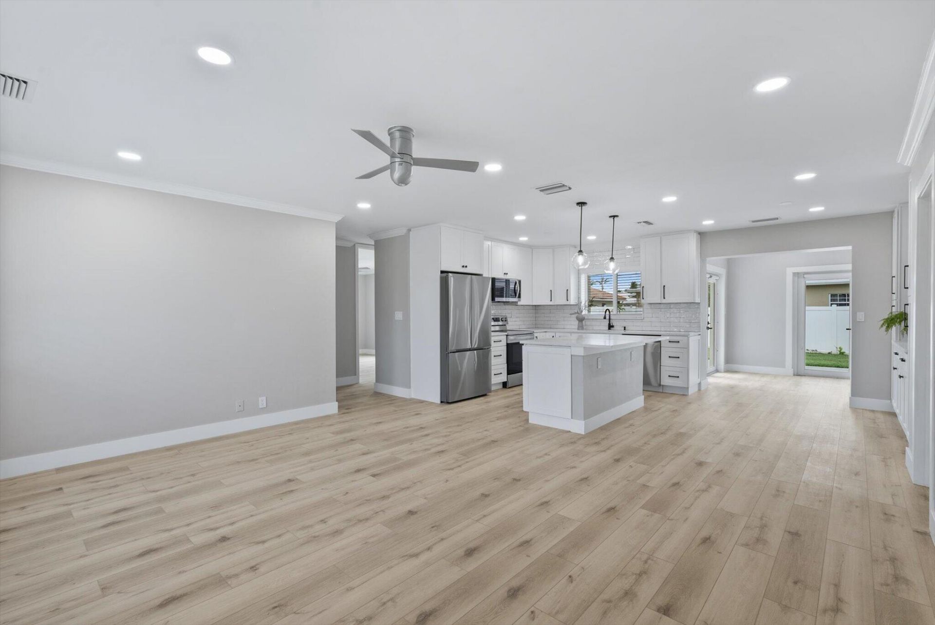 2775 NE 5th Avenue, Boca Raton, FL 33431 Photo