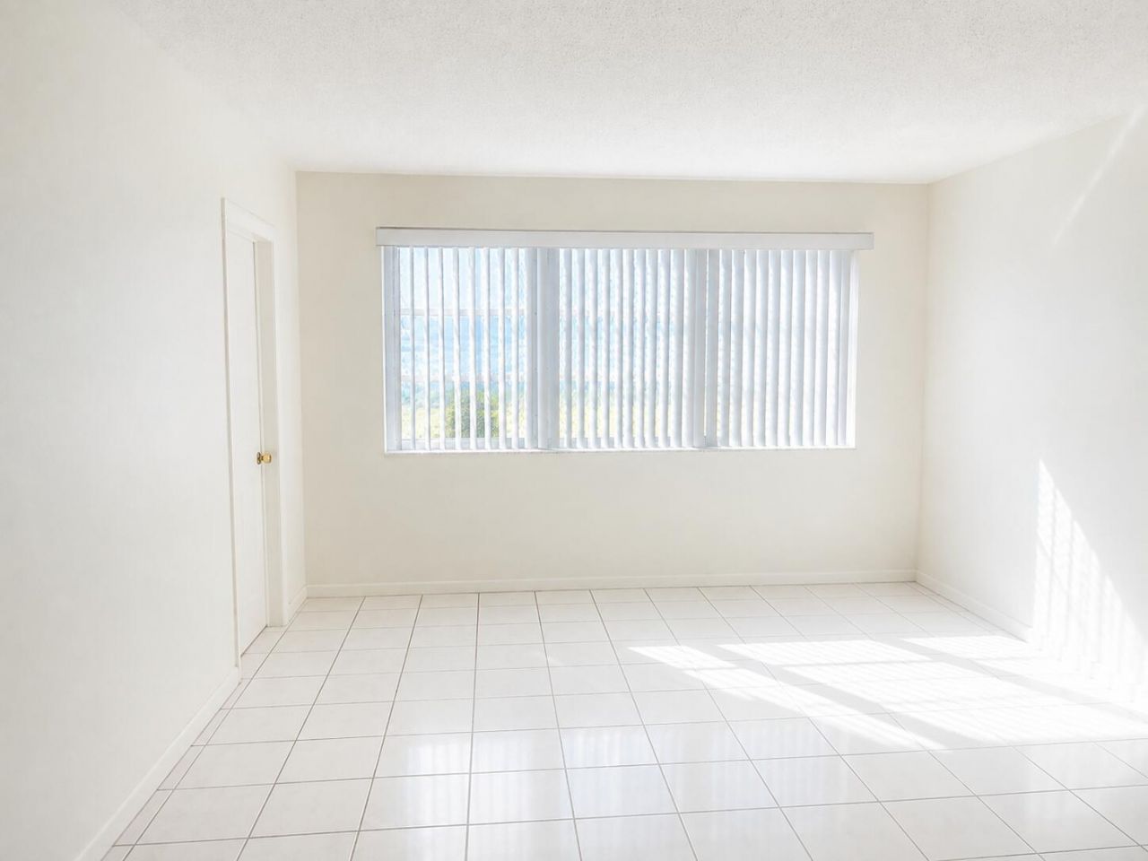 2200 Park Lane, Unit 107, Hollywood, FL 33021 Photo