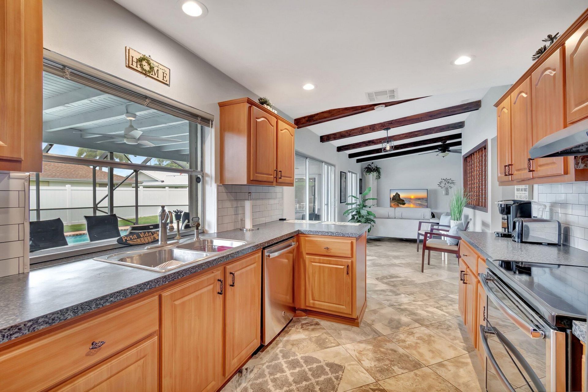 577 SW 24th Avenue, Boynton Beach, FL 33435 Photo
