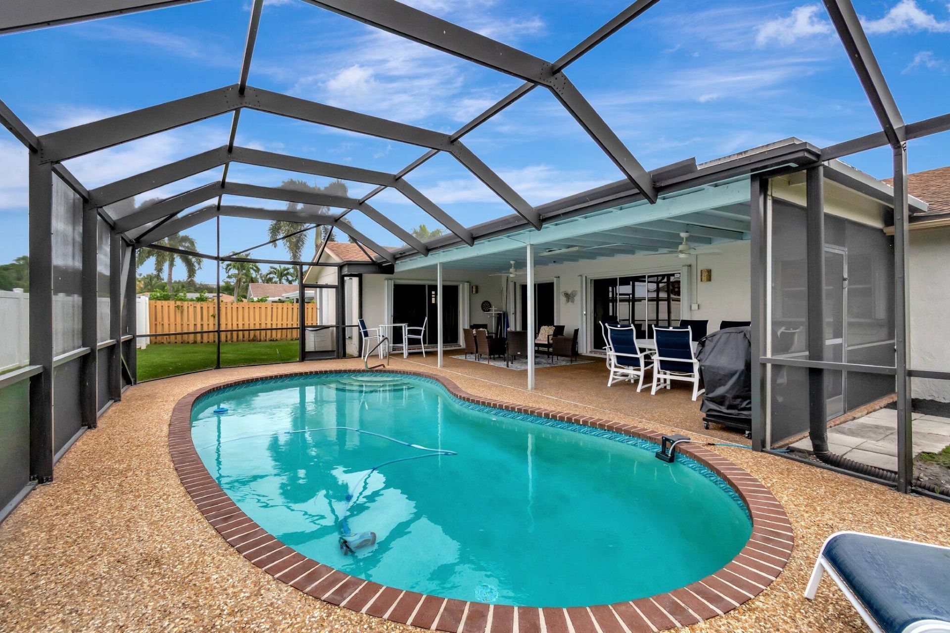 577 SW 24th Avenue, Boynton Beach, FL 33435 Photo