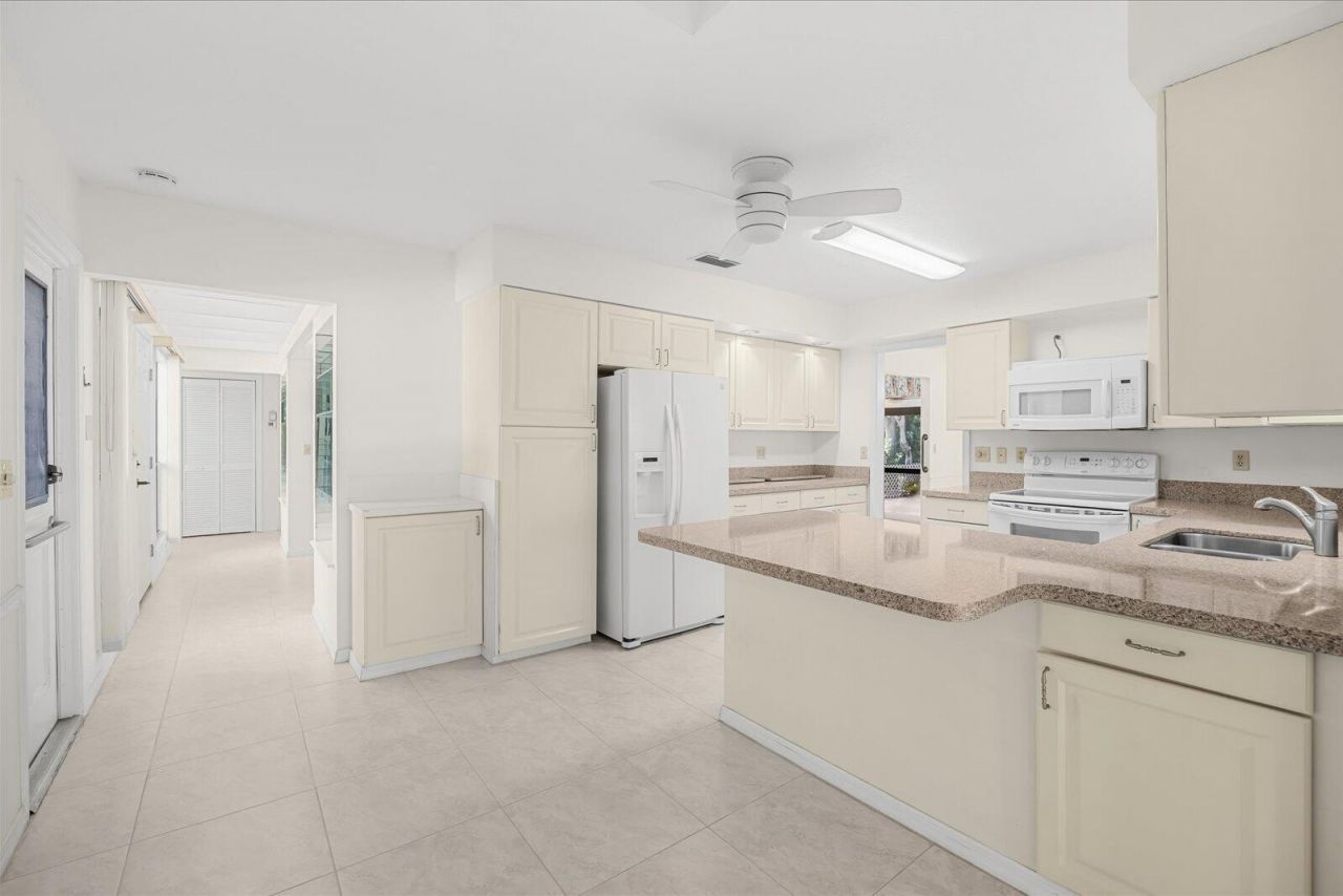 1904 NW 22nd Street, Stuart, FL 34994 Photo