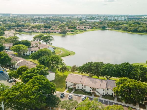 2900 Olivewood Terrace, Unit 201, Boca Raton, FL 33431