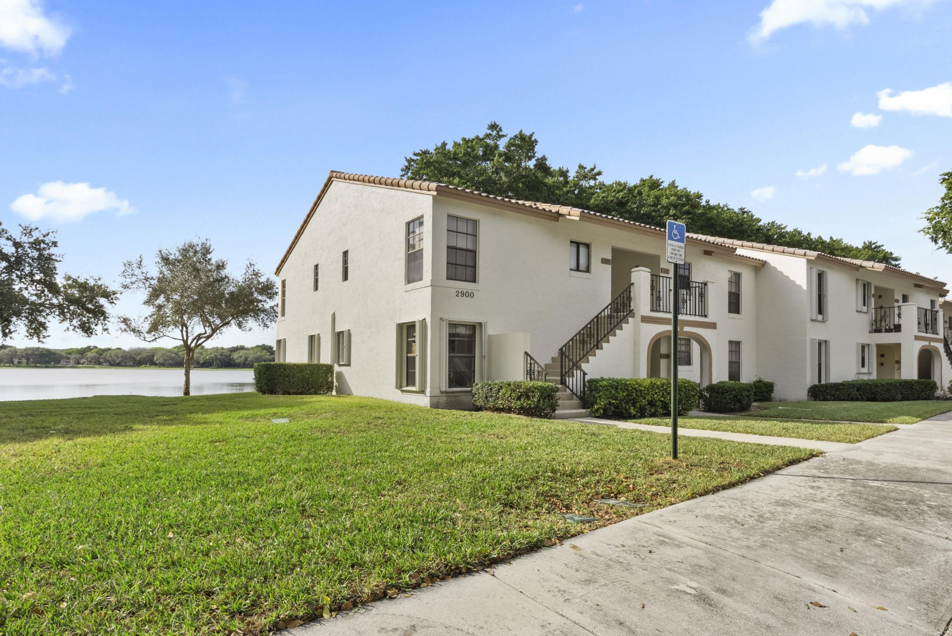 2900 Olivewood Terrace, Unit 201, Boca Raton, FL 33431 Photo