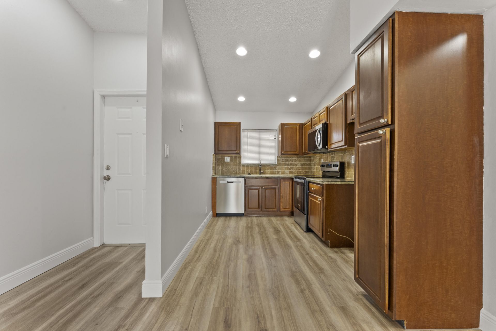 2900 Olivewood Terrace, Unit 201, Boca Raton, FL 33431 Photo