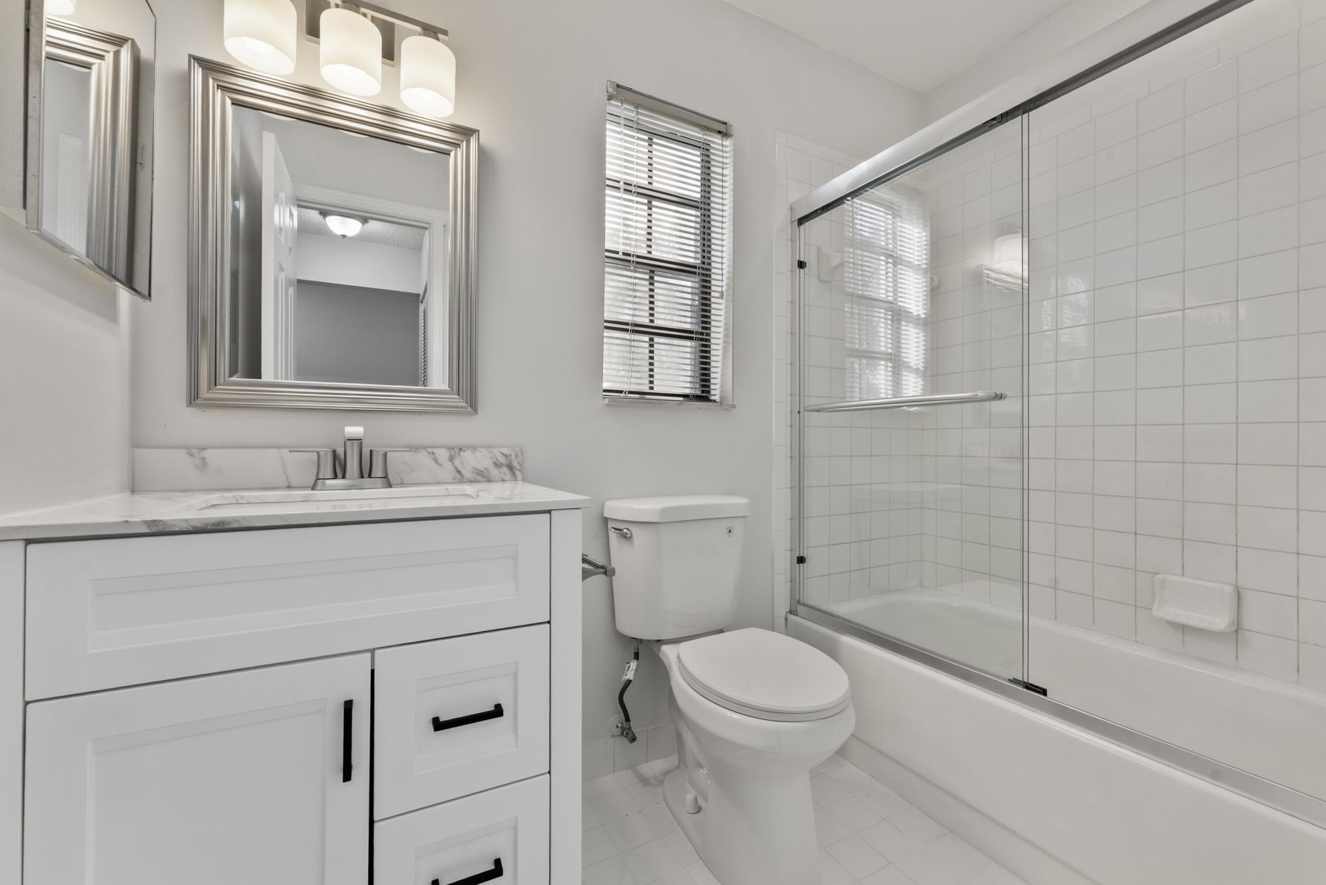 2900 Olivewood Terrace, Unit 201, Boca Raton, FL 33431 Photo