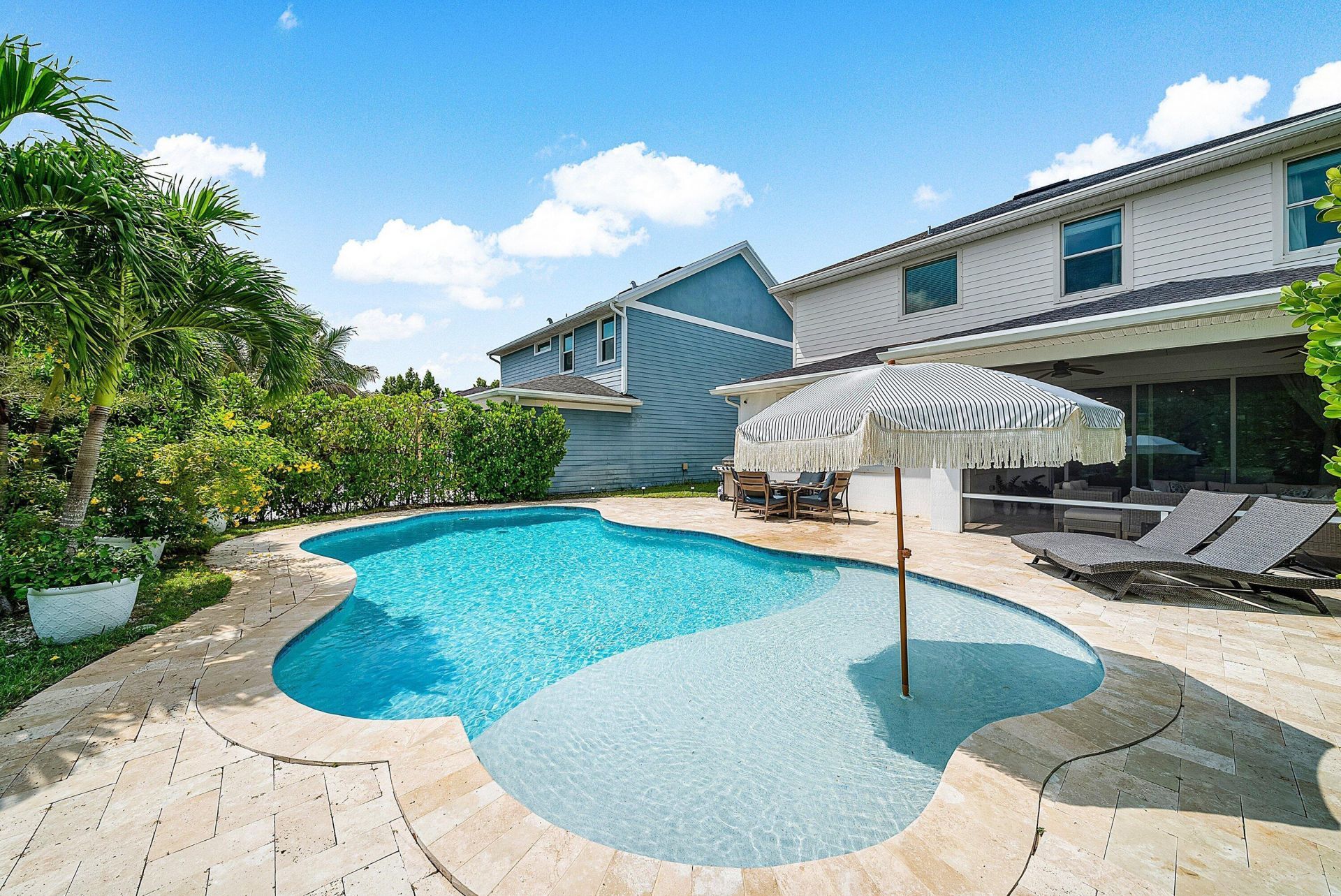 924 Deer Haven Drive, The Acreage, FL 33470 Photo