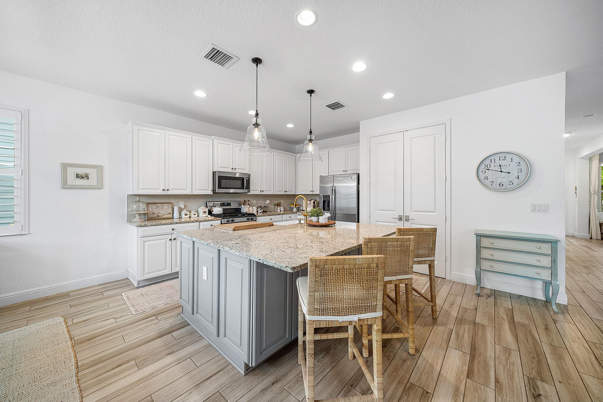 924 Deer Haven Drive, The Acreage, FL 33470 Photo