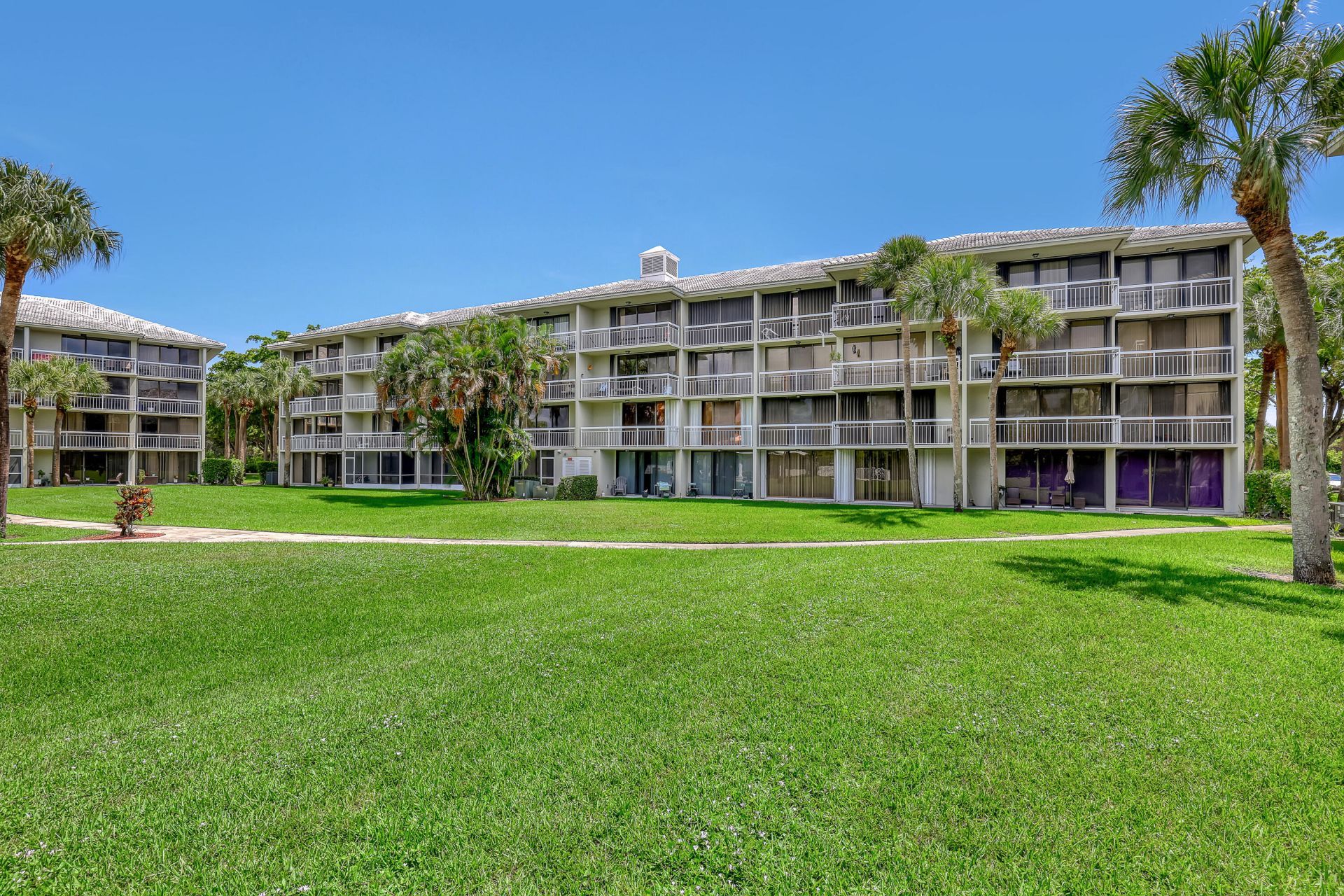 2621 Village Boulevard, Unit 203, West Palm Beach, FL 33409 Photo