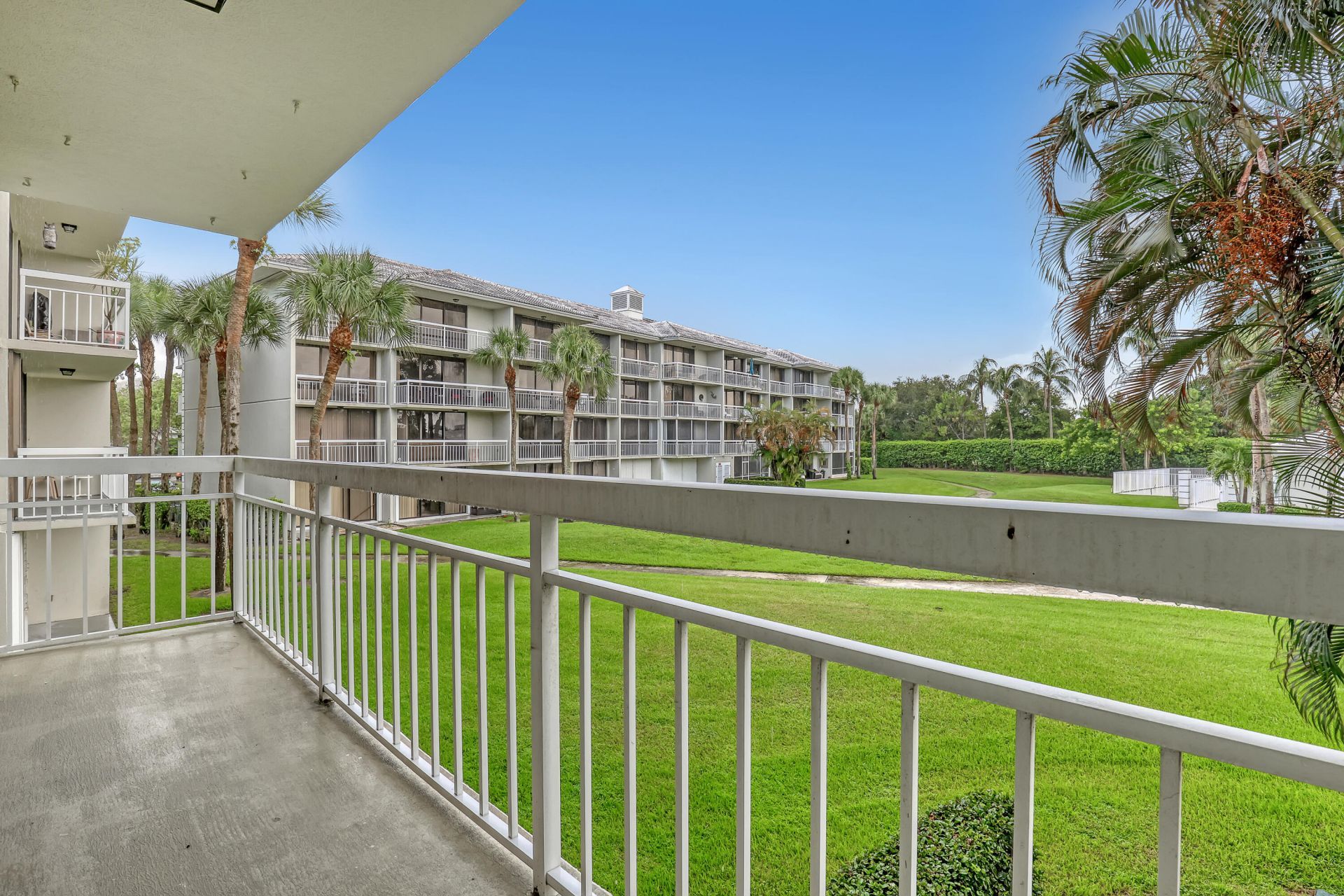 2621 Village Boulevard, Unit 203, West Palm Beach, FL 33409 Photo