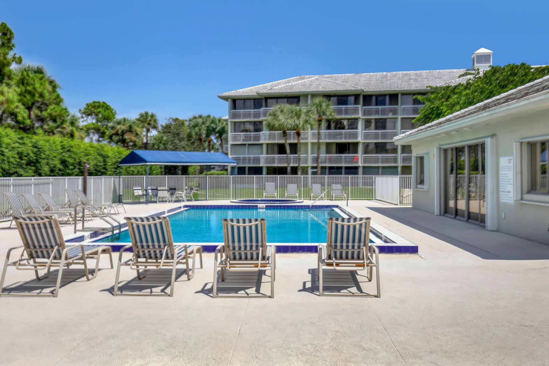 2621 Village Boulevard, Unit 203, West Palm Beach, FL 33409 Photo