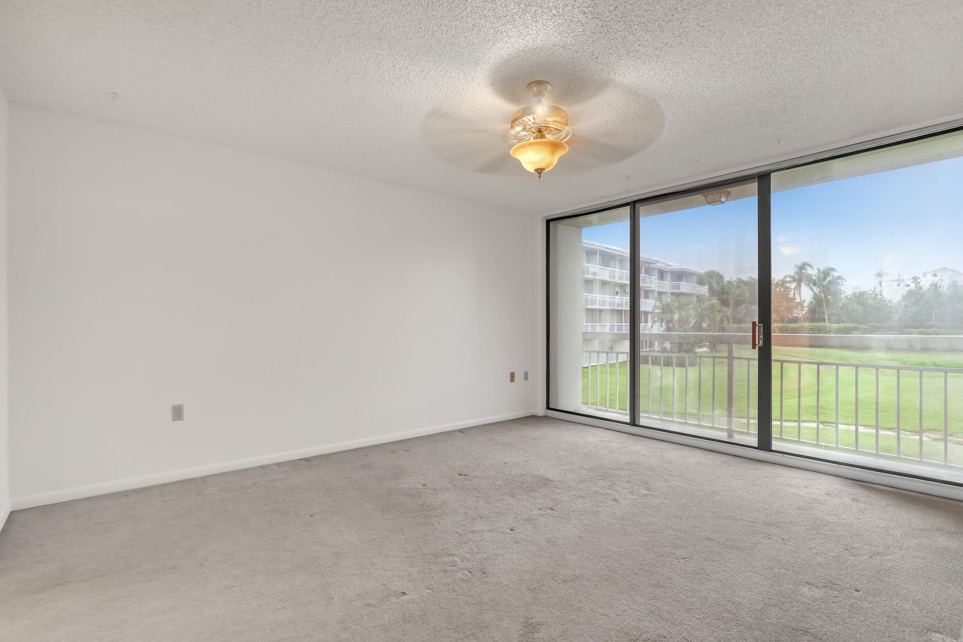 2621 Village Boulevard, Unit 203, West Palm Beach, FL 33409 Photo