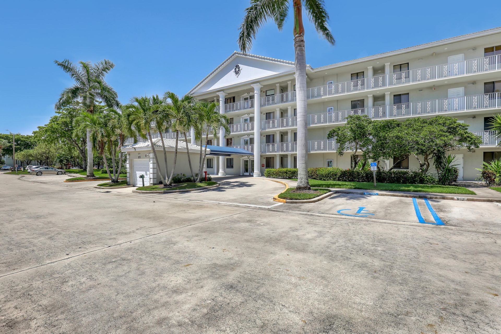 2621 Village Boulevard, Unit 203, West Palm Beach, FL 33409 Photo