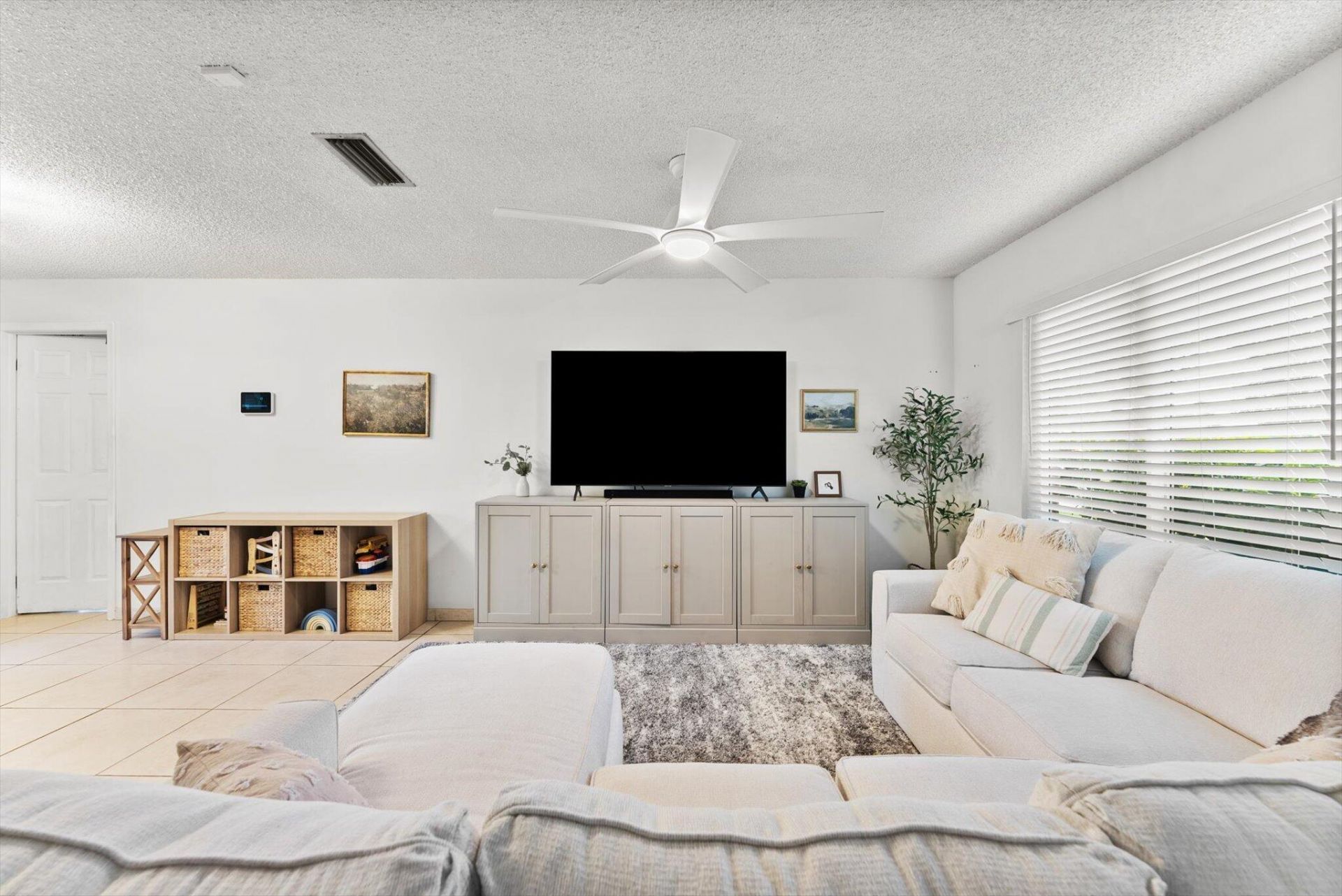 10661 NW 27th Court, Sunrise, FL 33322 Photo