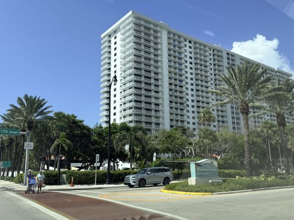 210 174TH Street, Unit 1901, Sunny Isles Beach, FL 33160