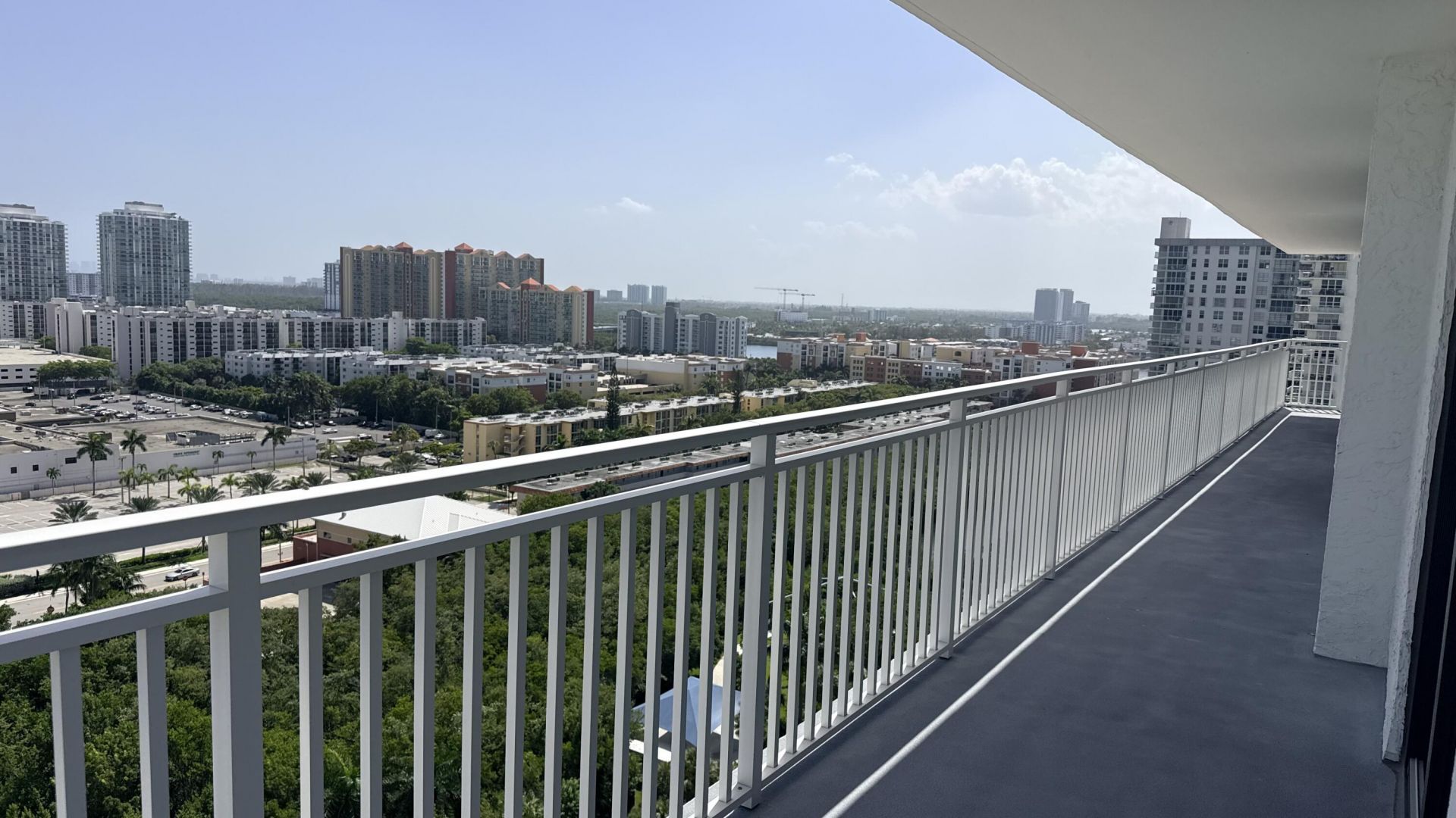 210 174th Street, Unit 1901, Sunny Isles Beach, FL 33160 Photo