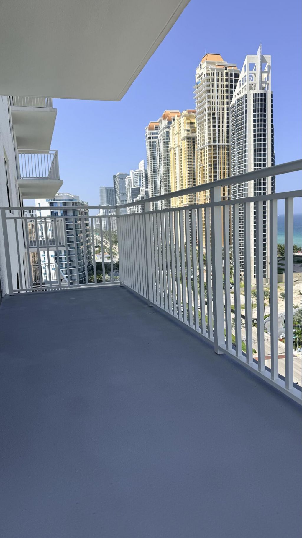 210 174th Street, Unit 1901, Sunny Isles Beach, FL 33160 Photo