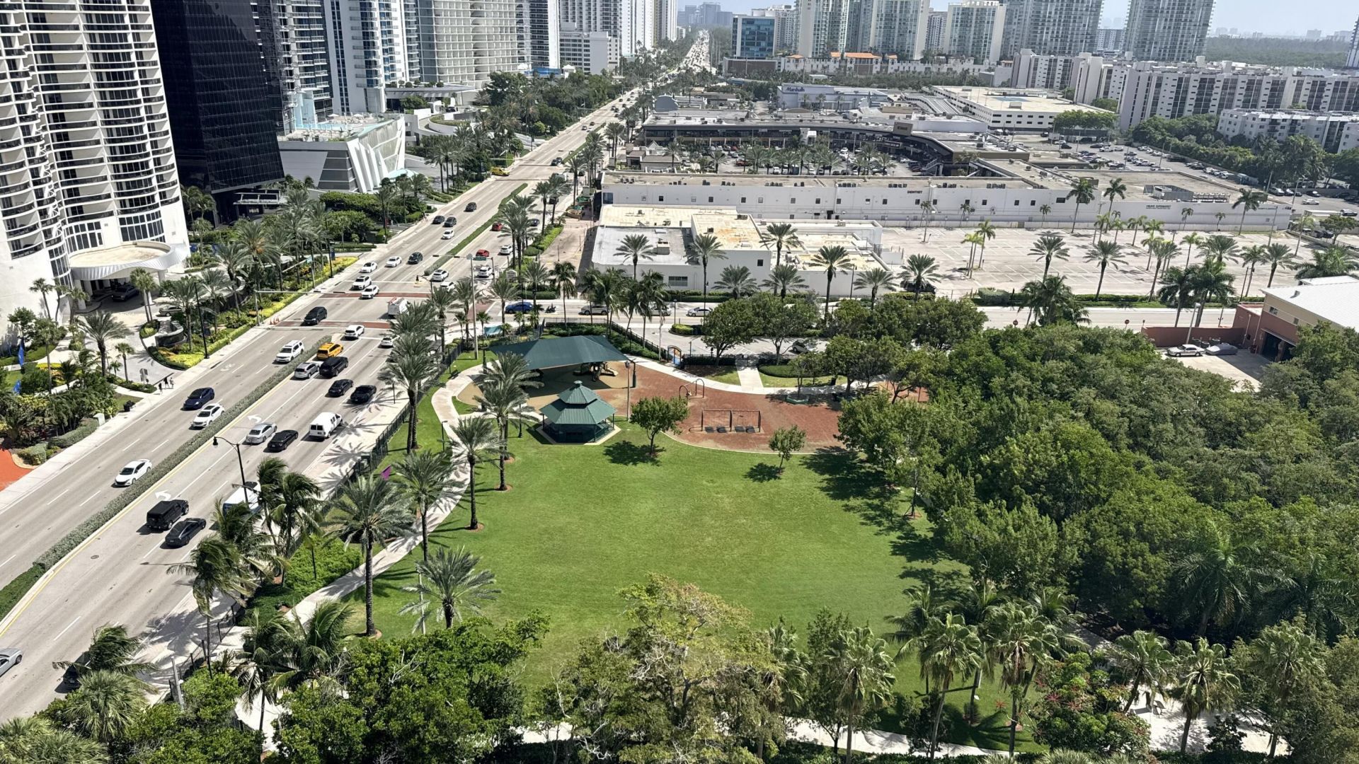 210 174th Street, Unit 1901, Sunny Isles Beach, FL 33160 Photo