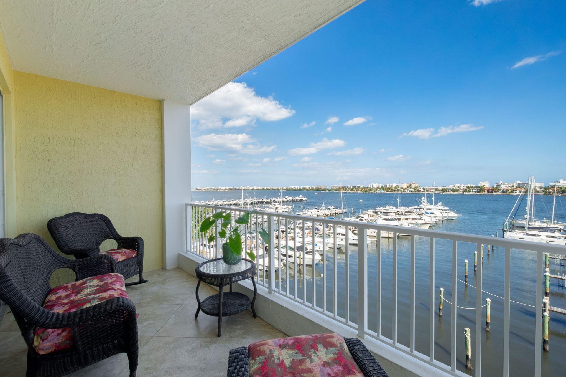806 E Windward Way, Unit 524, Lantana, FL 33462 Photo