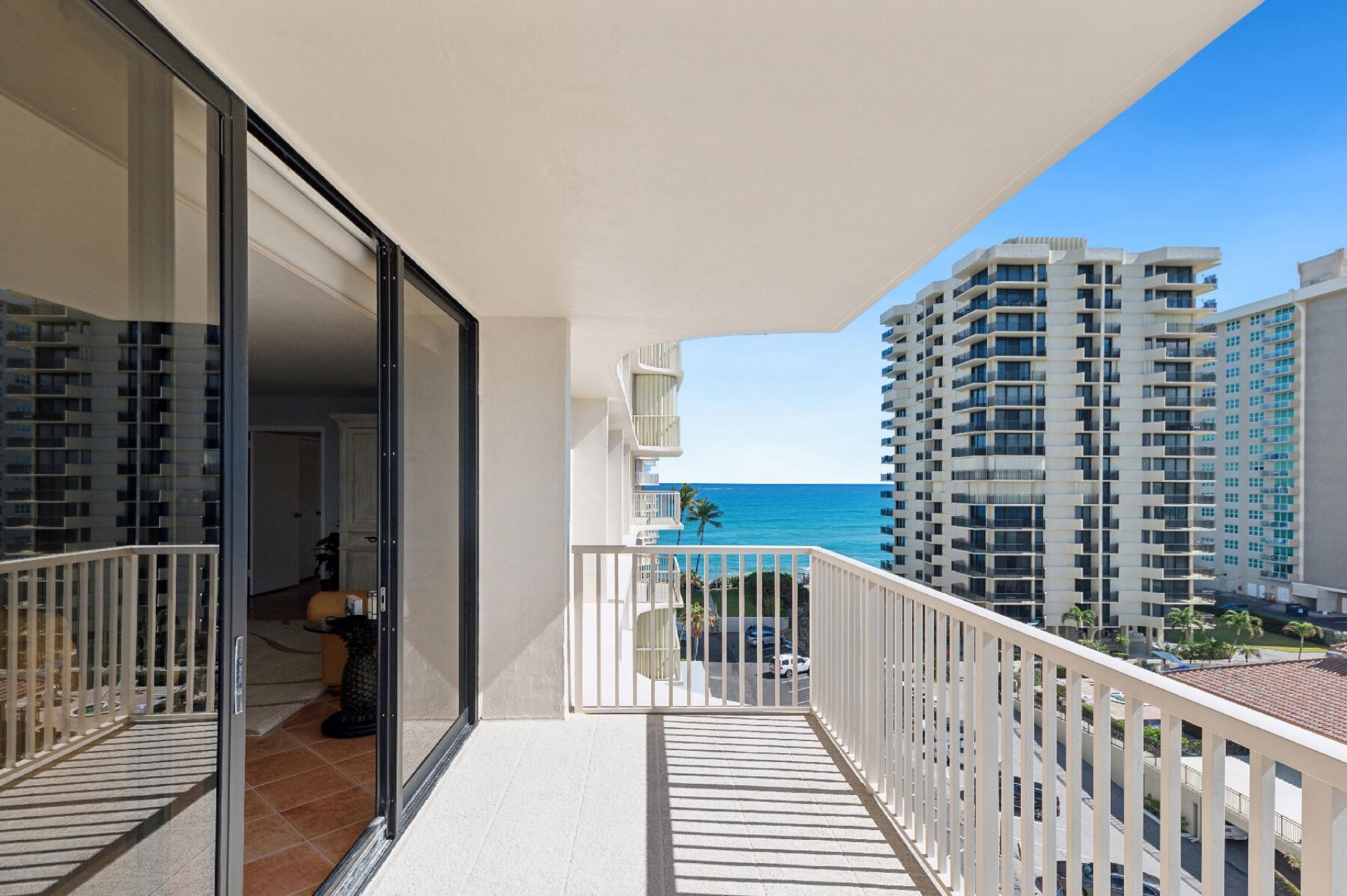 5480 N Ocean Drive, Riviera Beach, FL 33404 Photo
