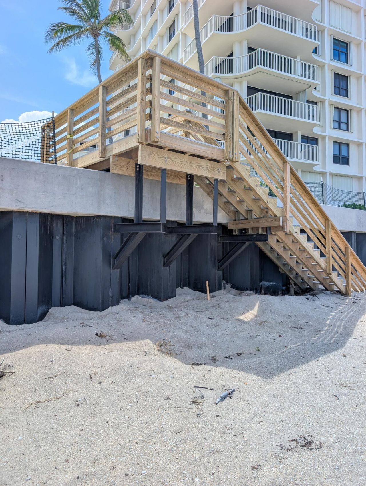 5480 N Ocean Drive, Riviera Beach, FL 33404 Photo