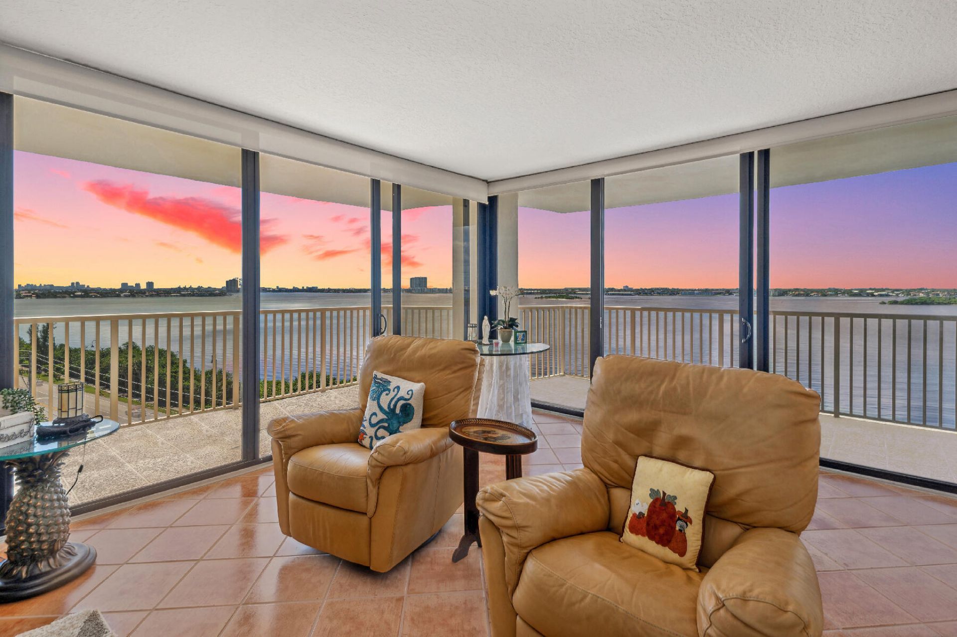5480 N Ocean Drive, Riviera Beach, FL 33404 Photo