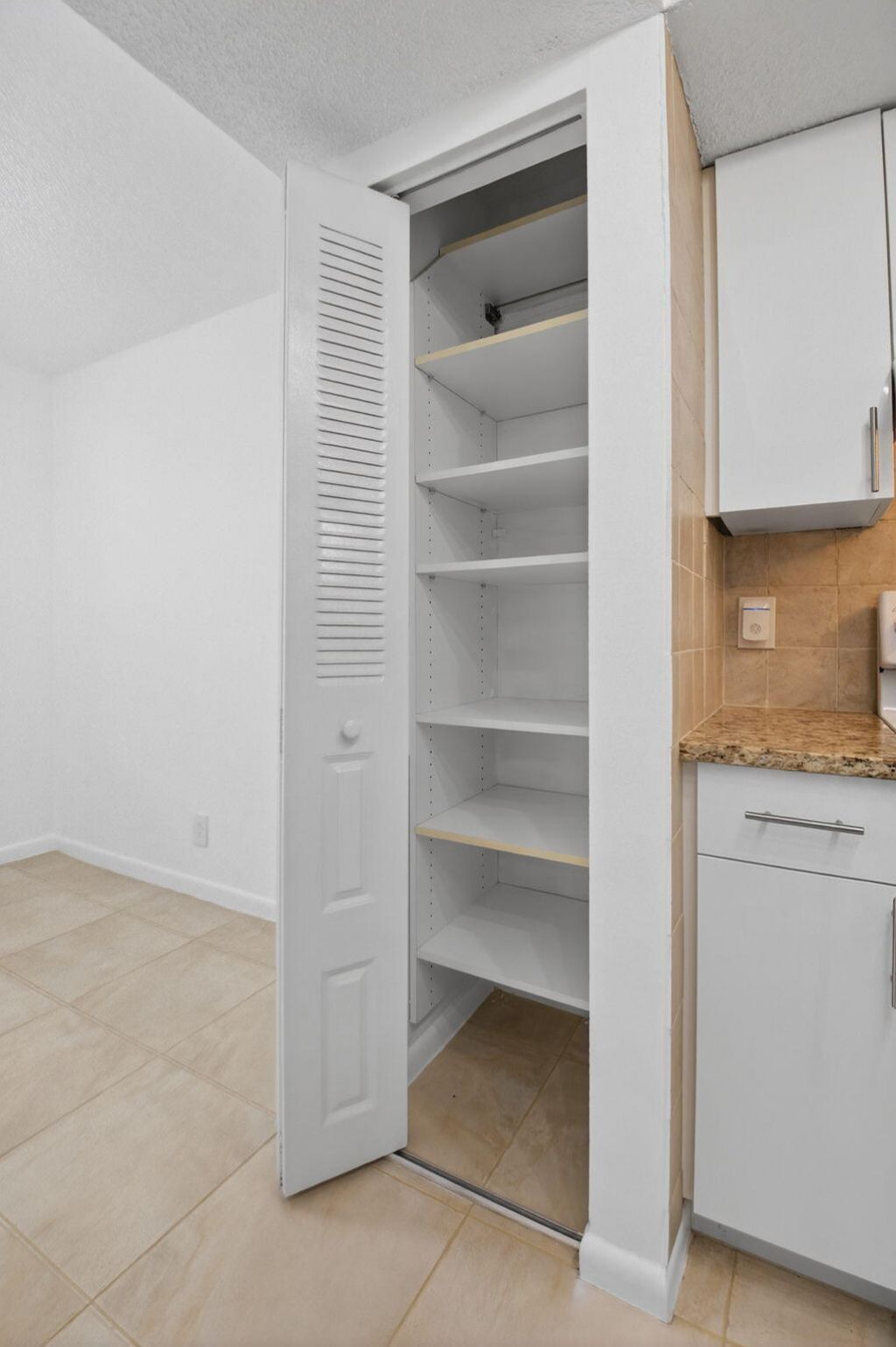 10 Willowbrook Lane, Unit 207, Delray Beach, FL 33446 Photo