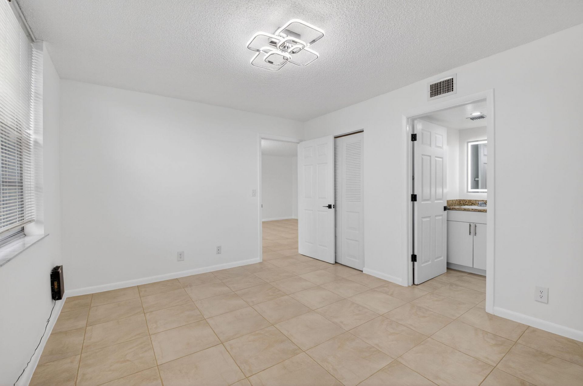 10 Willowbrook Lane, Unit 207, Delray Beach, FL 33446 Photo