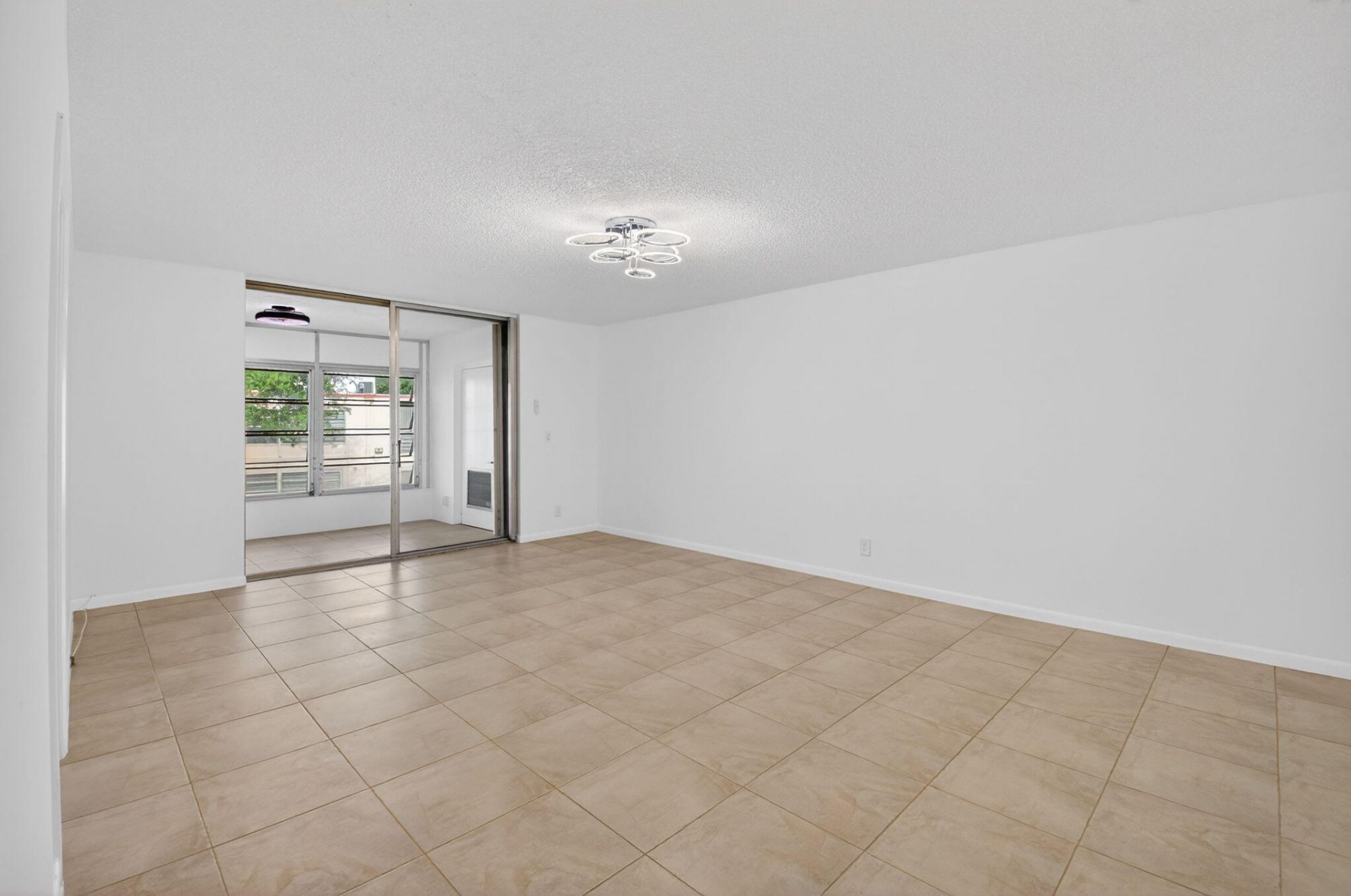 10 Willowbrook Lane, Unit 207, Delray Beach, FL 33446 Photo