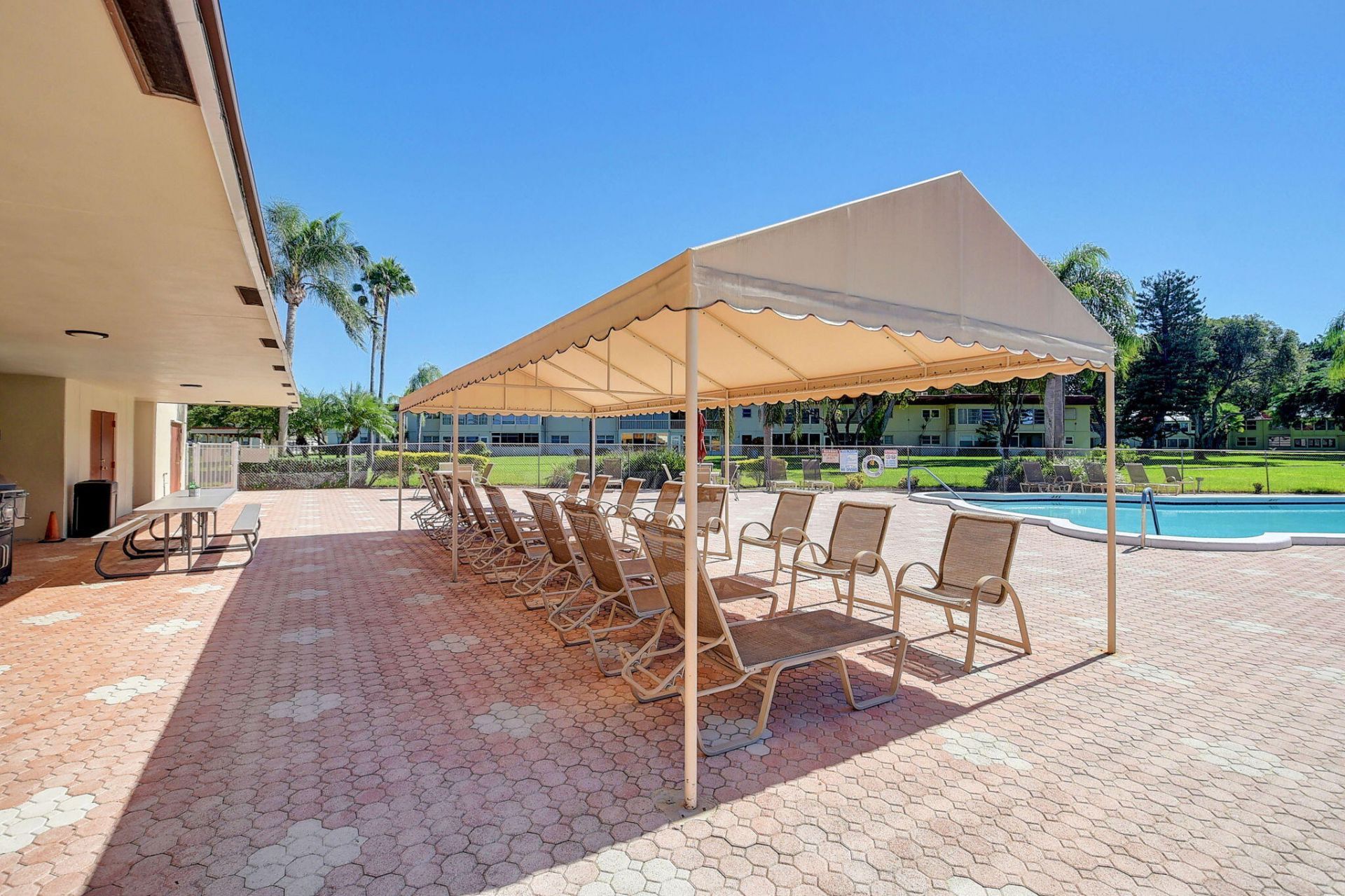 10 Willowbrook Lane, Unit 207, Delray Beach, FL 33446 Photo