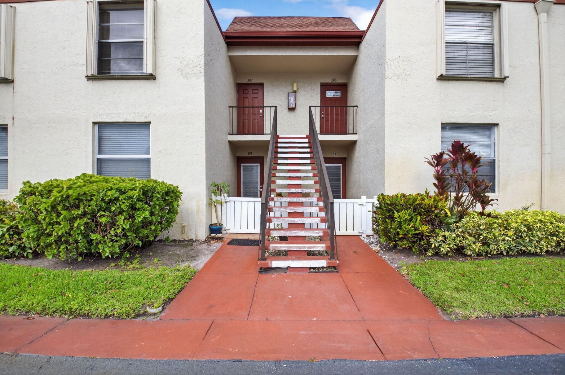 10 Willowbrook Lane, Unit 207, Delray Beach, FL 33446 Photo