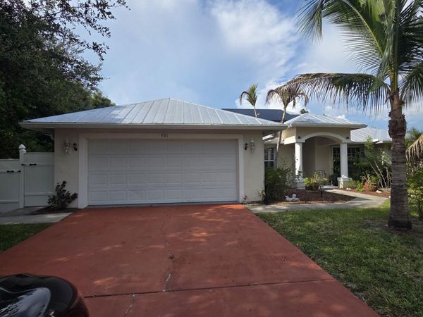981 SW McCracken Avenue, Port St. Lucie, FL 34953