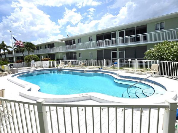 2100 NE 38th Street, Unit 219, Lighthouse Point, FL 33064