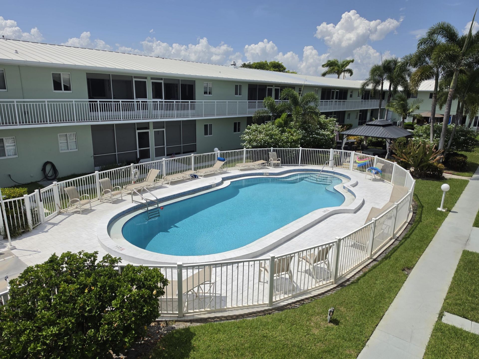 2100 NE 38th Street, Unit 219, Lighthouse Point, FL 33064 Photo