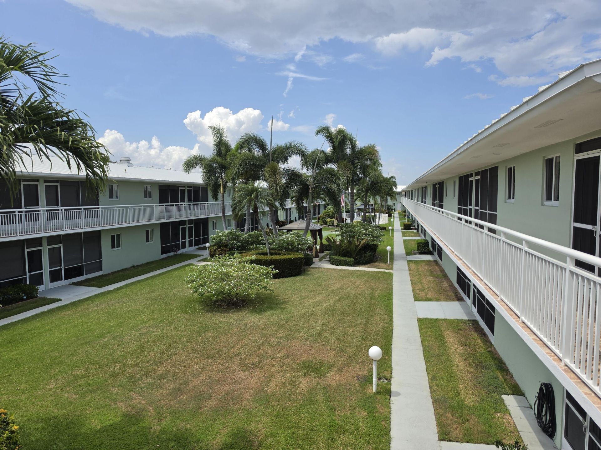 2100 NE 38th Street, Unit 219, Lighthouse Point, FL 33064 Photo