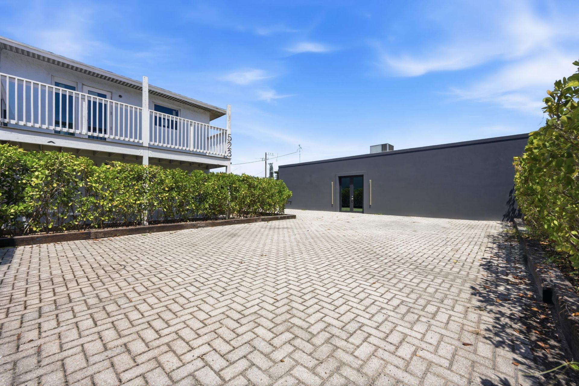527 N Dixie Highway, Lake Worth Beach, FL 00000 Photo