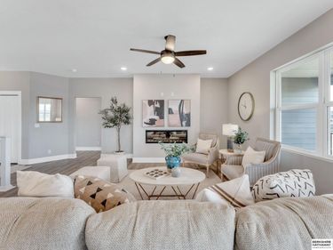 11656 S 124th Street, Papillion, NE 68048