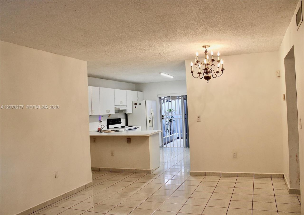 3375 W 76th St, Unit 145, Hialeah, FL 33018 Photo