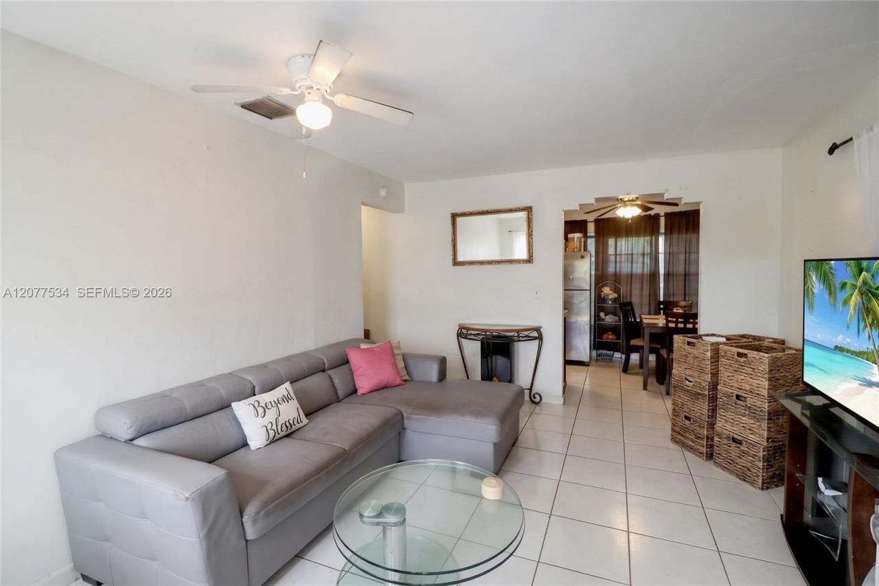 12040 NW 1st Ct, North Miami, FL 33168 Photo