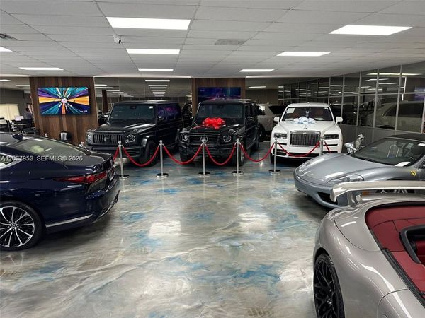 601 N State Road 7 , Plantation, FL 33317