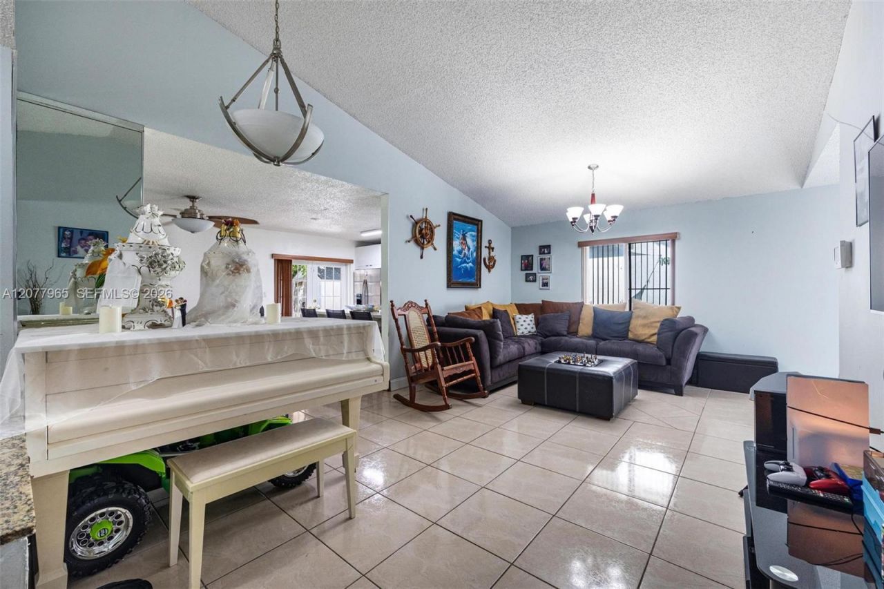 14217 SW 102nd St , Miami, FL 33186 Photo