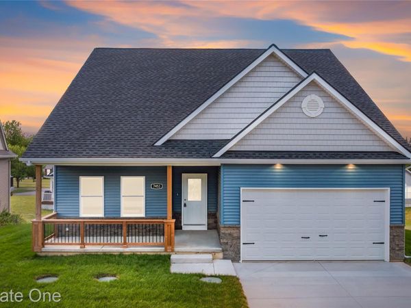 7453 Village Court , Springfield Township, Mi 48350