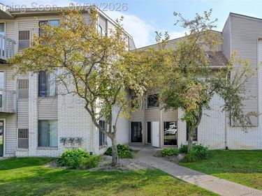 32013 W 12 Mile Road, Farmington Hills, Mi 48334