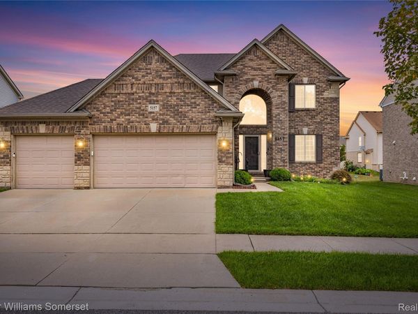 5157 Trailwood Lane , Warren, Mi 48092