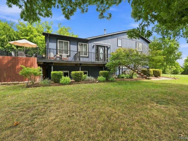2048 Grace Avenue, Rochester Hills, Mi 48309
